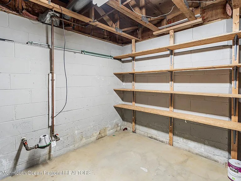 707 Hatchery Ct — Photo 32