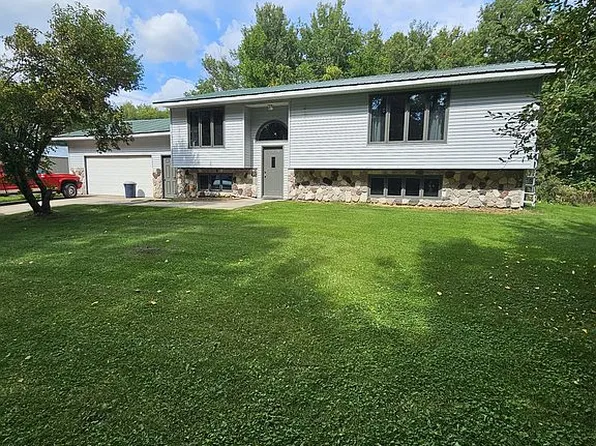 58005 410th St, Warroad, MN 56763