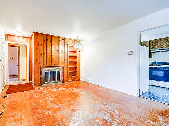 5th image of 1502 Long Shore Dr