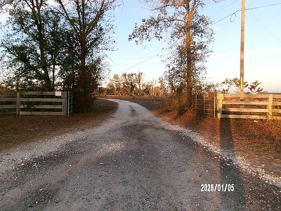 2nd image of 338 SE Natchez Trl