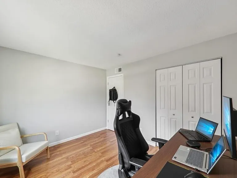 1182 Calley Dr #F — Photo 13