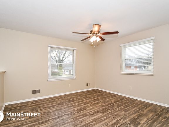4th image of 10508 S Dodge Ln