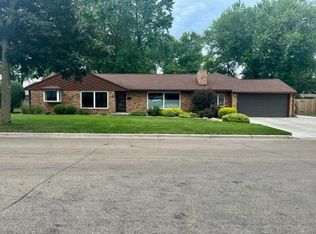 316 Meredith Rd, Albert Lea, MN 56007