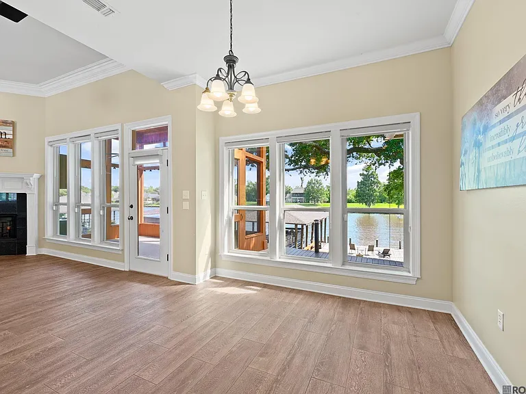 12066 River Highlands Dr — Photo 7