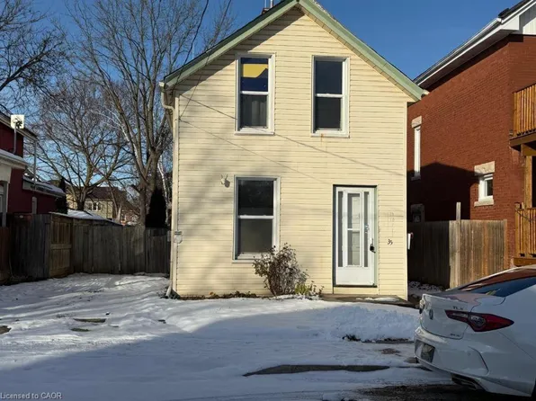35 Park Ave, Brantford, ON N3S 5H2