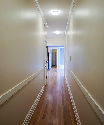3rd image of 3544 S King Dr APT 3D