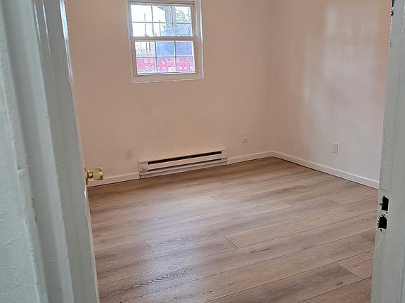 3rd image of 3015 Bracken Woods Ln