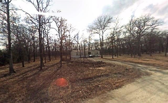 2nd image of 1527 Shady Woods Dr