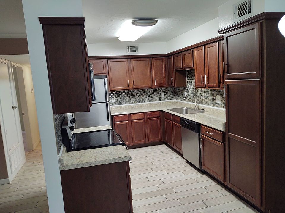 1st image of 7225 W Fairfield Dr APT A2