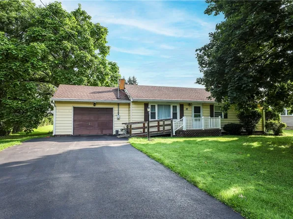 27 Goss Rd, Elmira, NY 14903