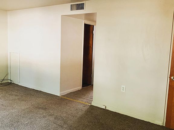 4th image of 114 Knox St APT 14