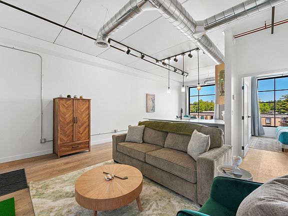 3rd image of 1825-101 E 8th St
