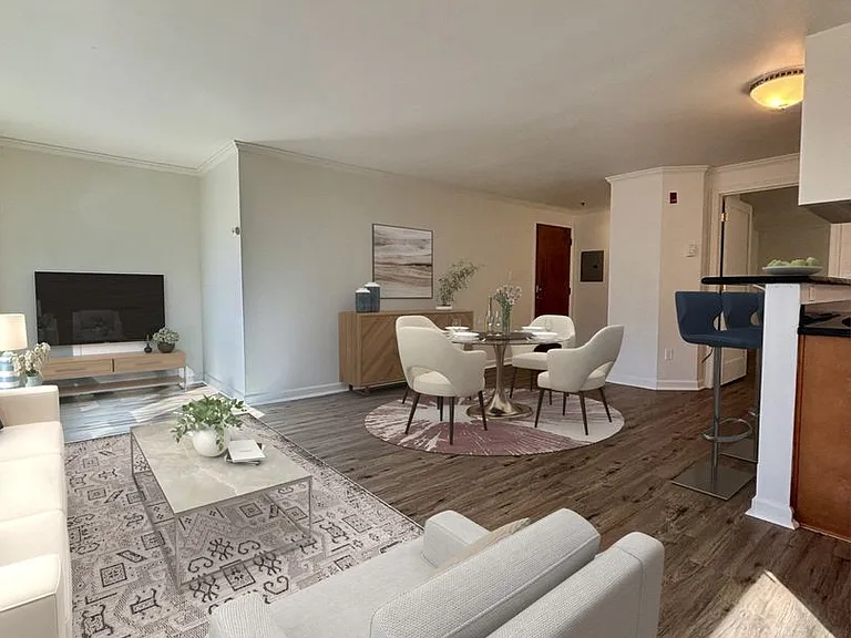 1410 W Raye St — Photo 6