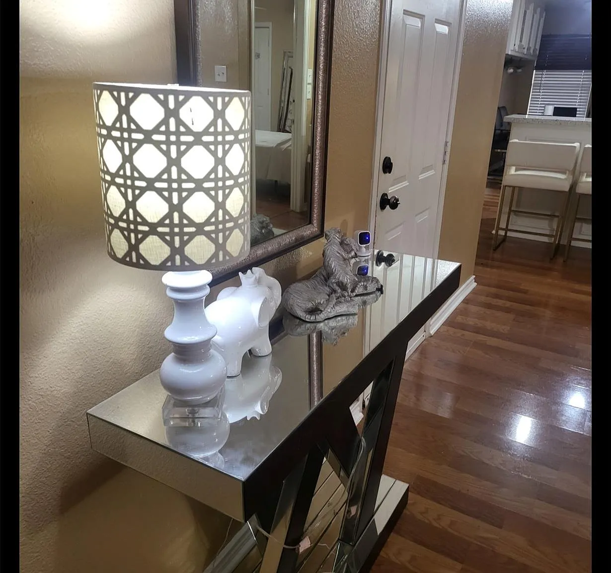 3 bed, 2.0 bath, 1260 sqft, $1,850 — Photo 4