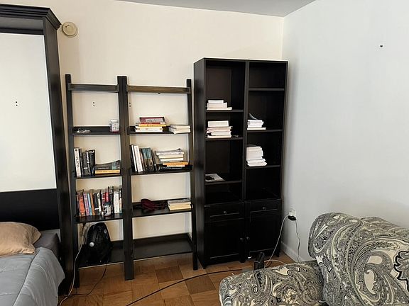 5th image of 522 21st St NW APT 810