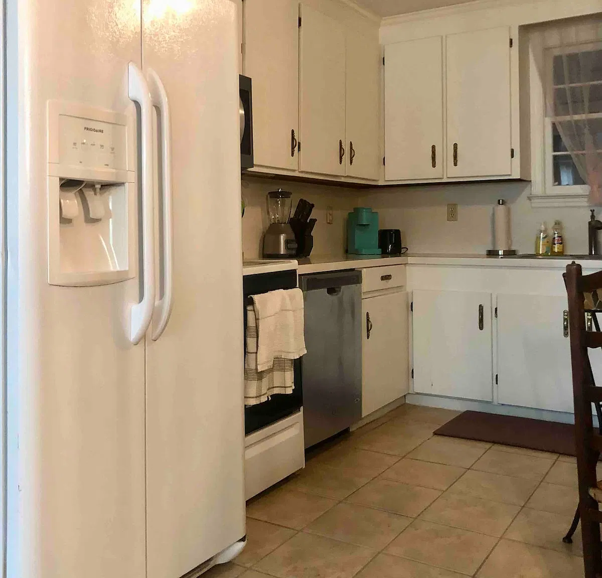 408 Howle Ave — Photo 4