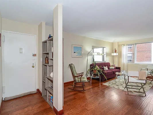 Sold by Robert E. Hill  | media 18