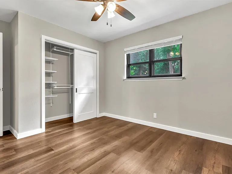 4805 Gerona Dr — Photo 10