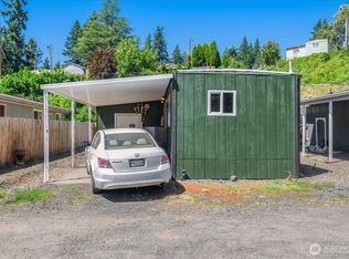 214 Holcomb Ave UNIT B8, Kelso, WA 98626