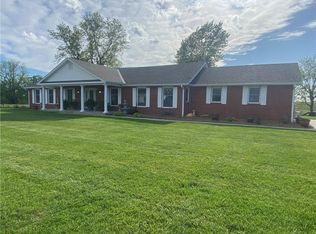 720 N Lafayette St, Corder, MO 64021