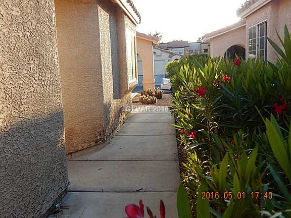 3rd image of 1184 Pleasant Brook St