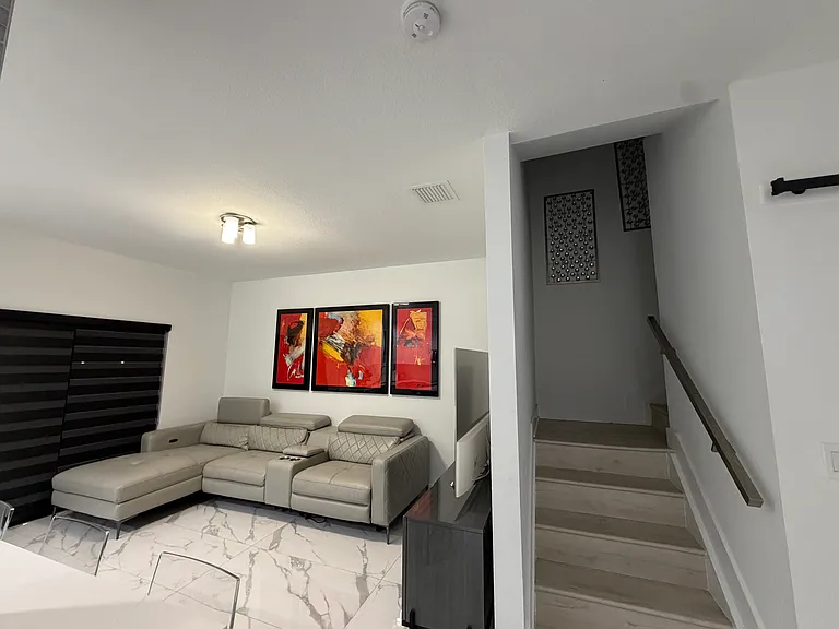 3755 SE 3rd Ct — Photo 9