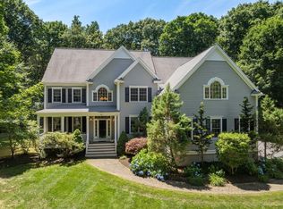 60 Ash St, Hopkinton, MA 01748