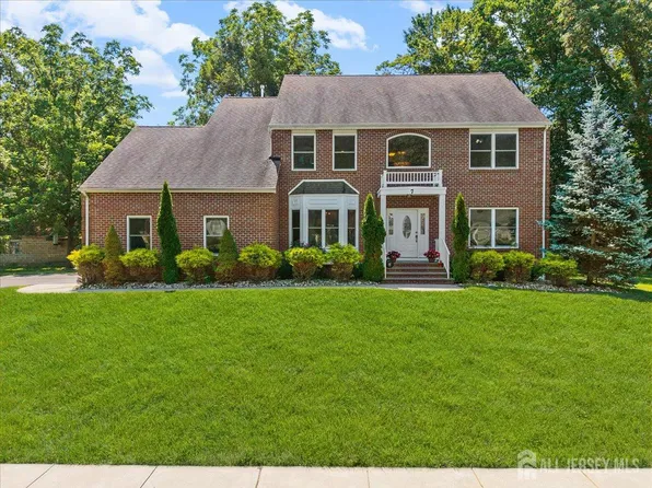 7 Rupprecht Rd, North Brunswick, NJ 08902