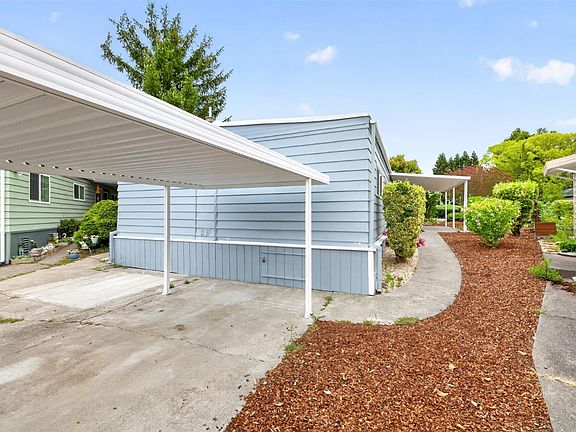4th image of 21 Sequoia Circle