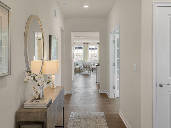 3rd image of 816 Fernwind Circle