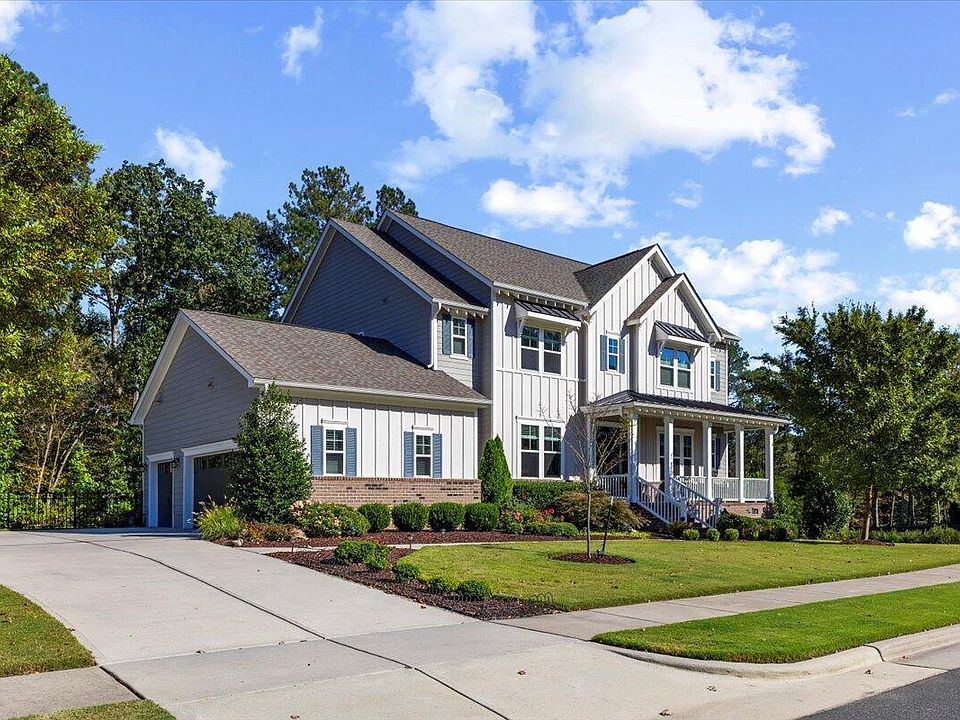 1st image of 716 Peninsula Forest Pl