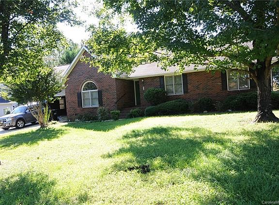 2nd image of 7082 Forest Hills Dr