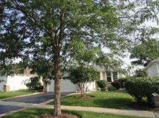 12626 Oak Grove Dr, Huntley, IL