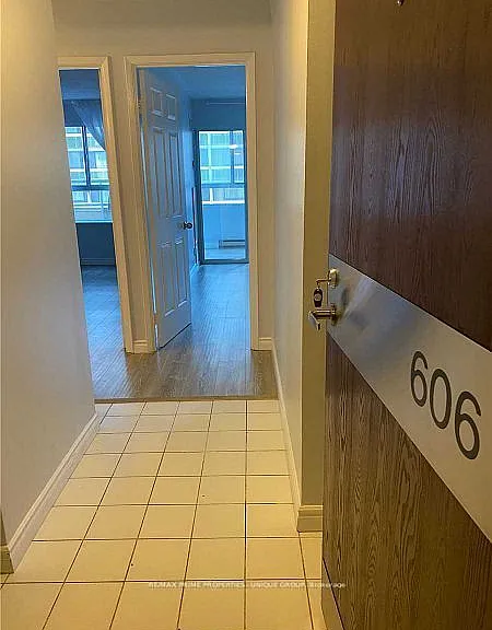 44 Gerrard St W #606 — Photo 24