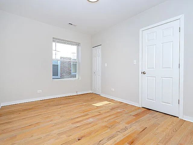 2413 E 78th St #2 — Photo 2