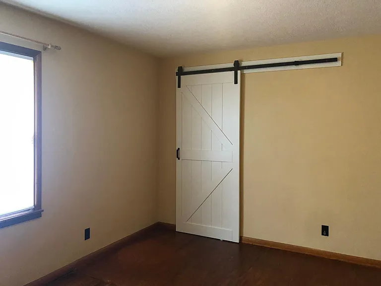 717 S Lincoln St — Photo 12