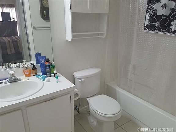 4th image of 10829 NW 8th St #7L7