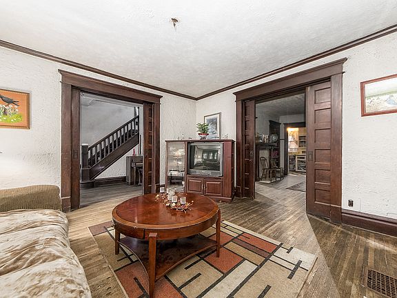 Living room /sliding door