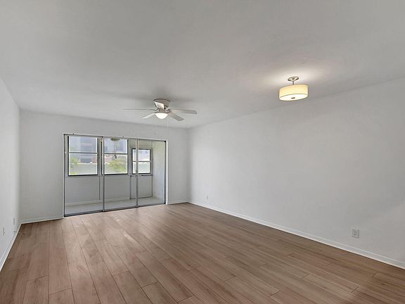 4th image of 711 Lori Drive #110