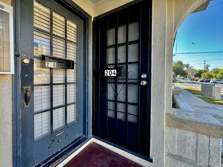 204 Falcon Ave — Photo 3
