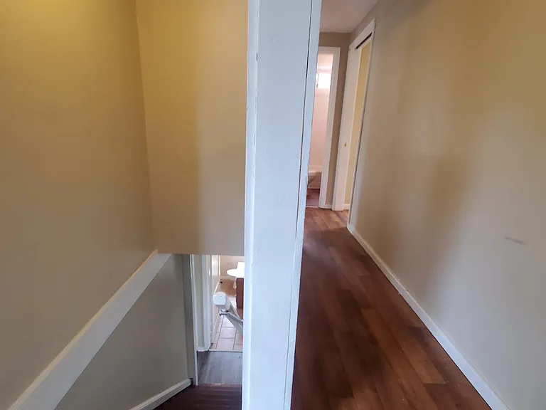 520 Burroughs Ave — Photo 24