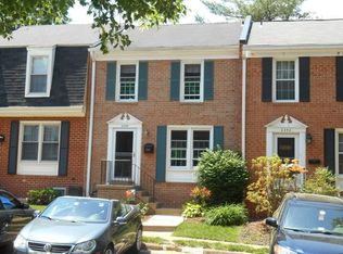 2348 Horseferry Ct, Reston, VA 20191