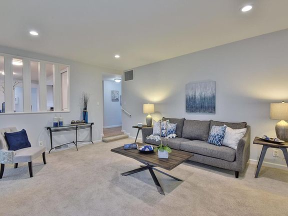 4th image of 1017 Monica Ln