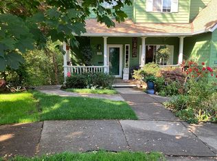 235 NE 49th Ave UNIT A, Hillsboro, OR 97124