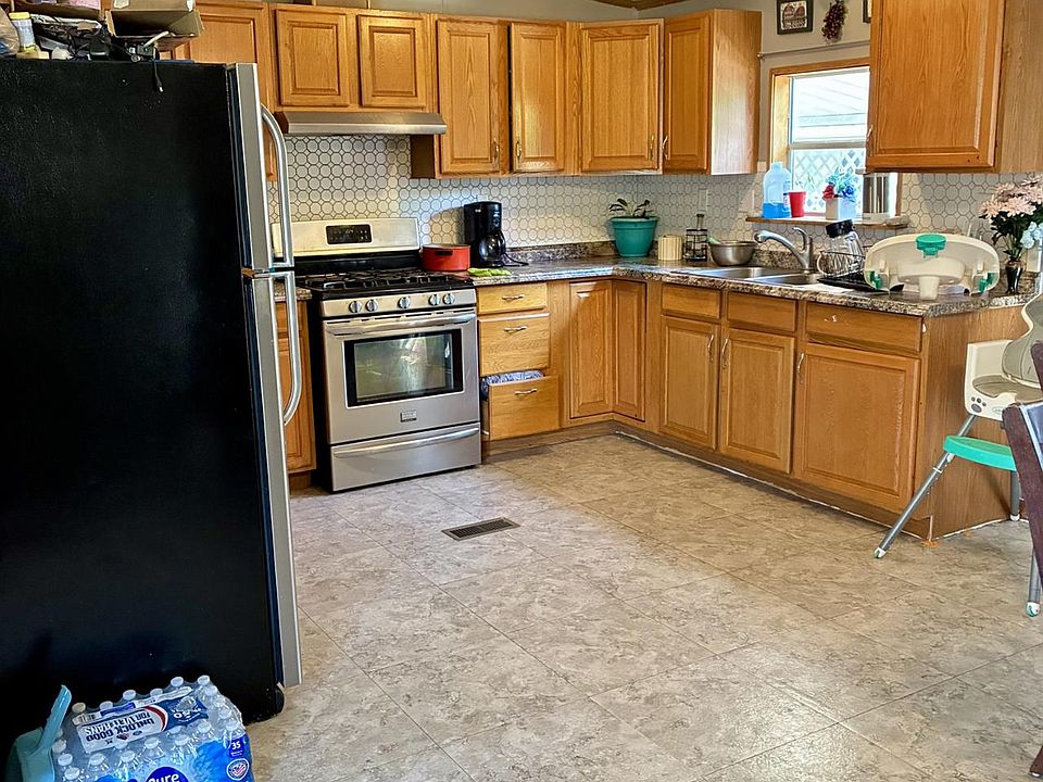 1st image of 840 Bel Air Ln