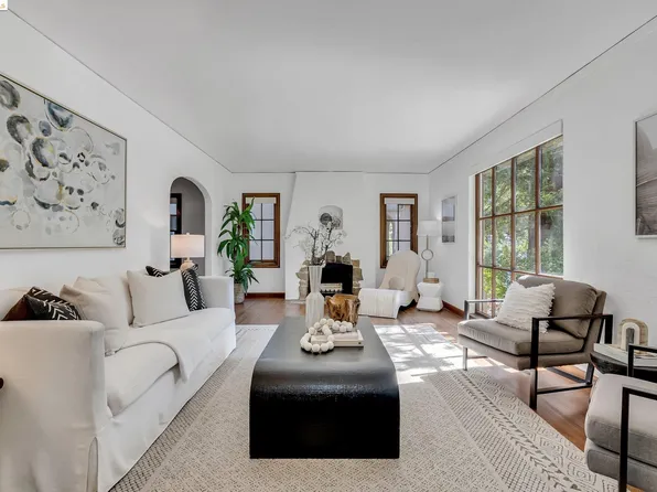 1054 Leo Way, Oakland, CA 94611