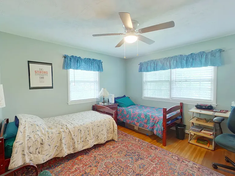 1802 N Edgemoor St — Photo 7