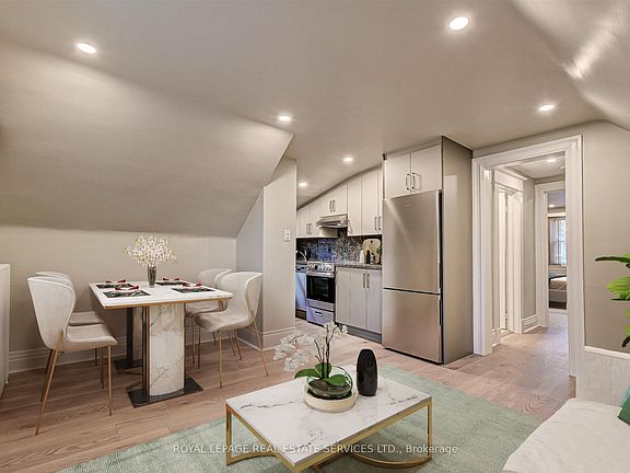 3rd image of 150 Medland St #3