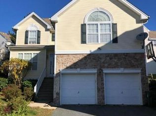 76 Winding Hill Dr, Hackettstown, NJ 07840