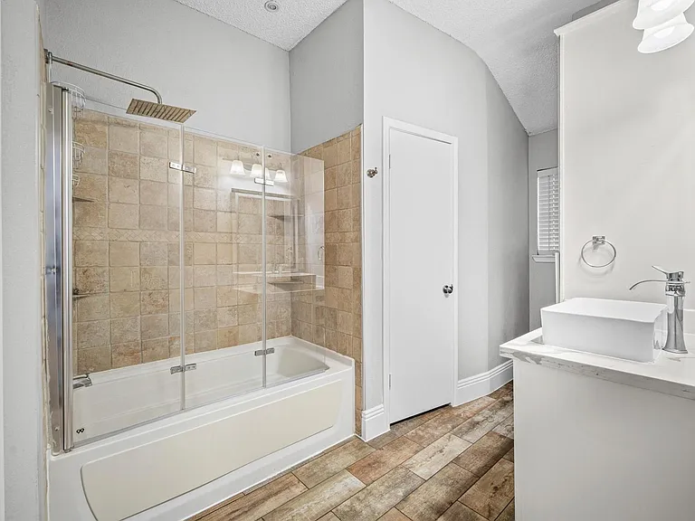 24211 Landing Way Dr — Photo 10